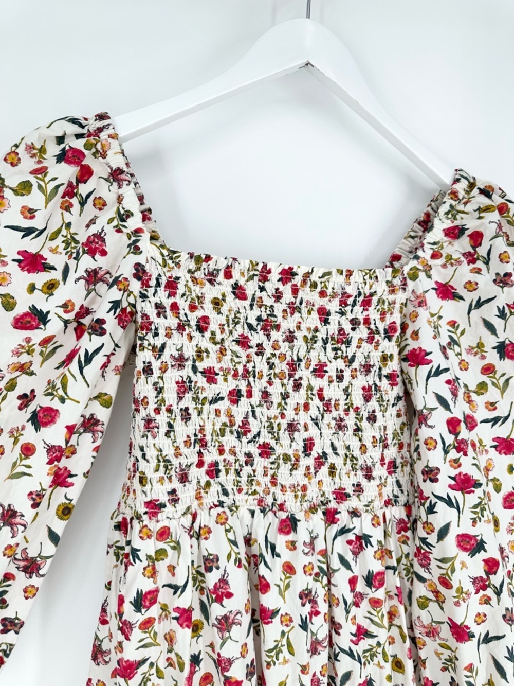 J. Crew Smocked puff-sleeve dress in vintage floral - Picture 4 of 12